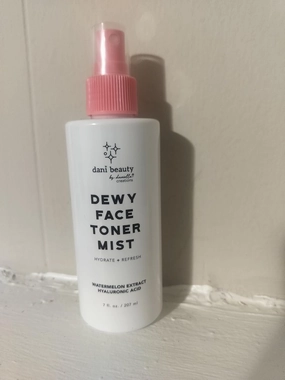 Dani Beauty Dewy Face Toner Mist 7 Fl.Oz